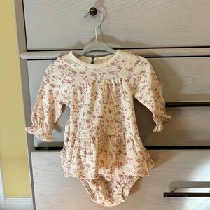 Quincy Mae dusty pink floral dress with bloomers NWT 0-3 Month